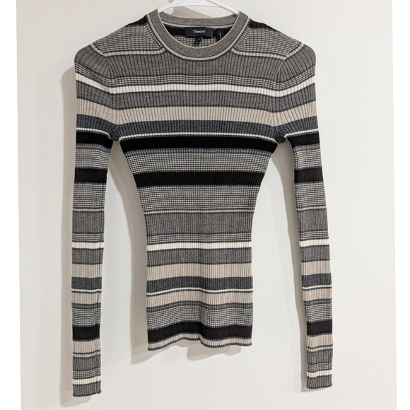 Theory Crew Neck Regal Wool Sweater - Picture 2 of 6